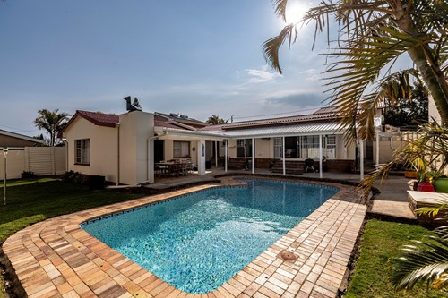 4 Bedroom Property for Sale in Gonubie Eastern Cape